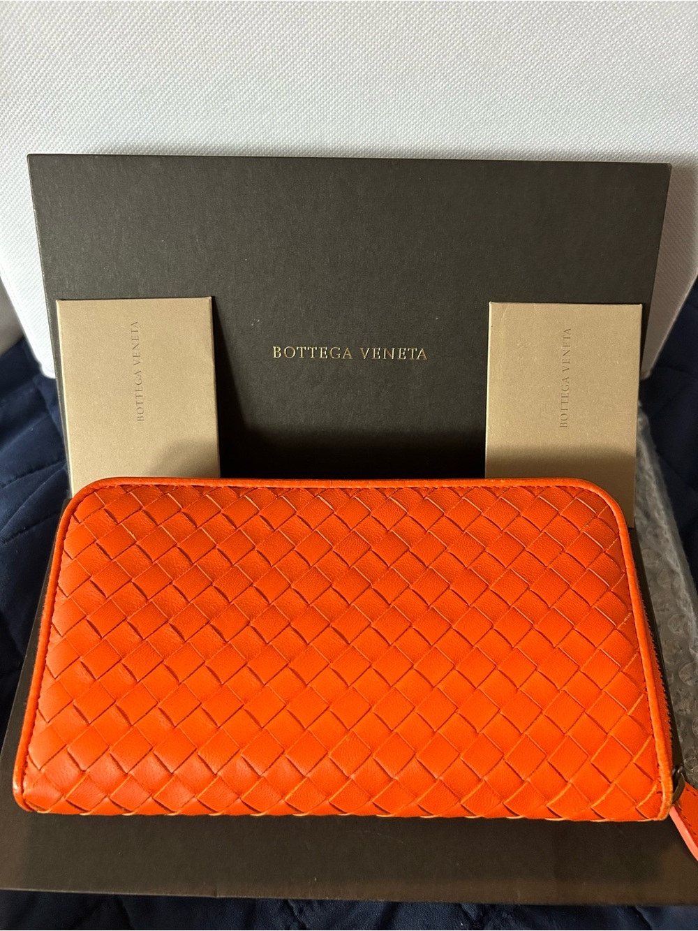Bottega Veneta Orange zippy wallet w/box